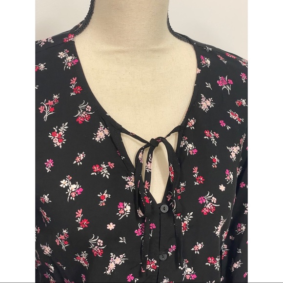 NWOT Mudd Floral Smock Hem Top Black Juniors Size M - Picture 4 of 5